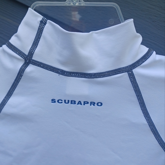SCUBAPRO TALL NECK RASHGUARD NWT LONG SLEEVE UPF 50 MEDIUM BLUE & WHITE - Picture 15 of 16